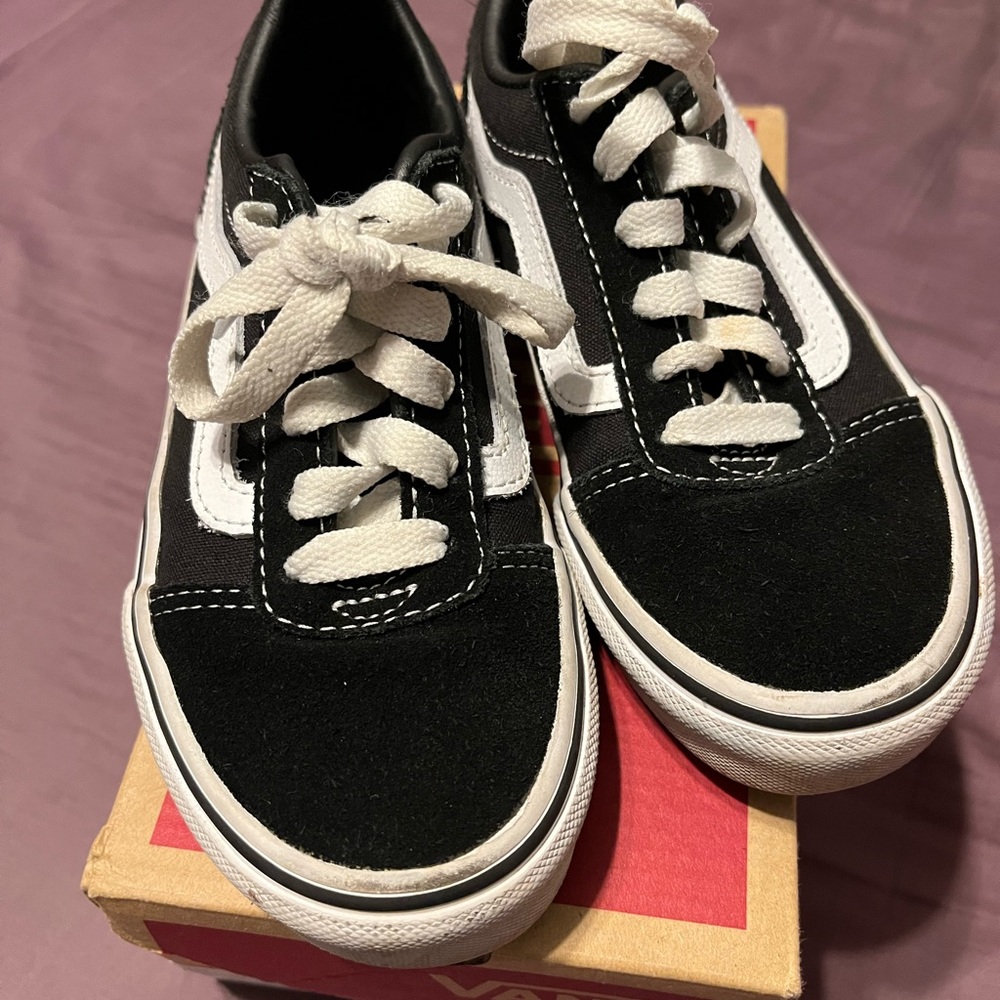 Vans!!
